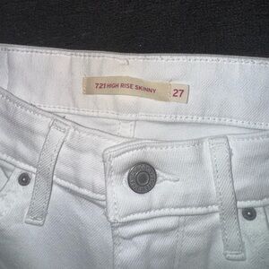 Levi White High Rise Skinny Jeans